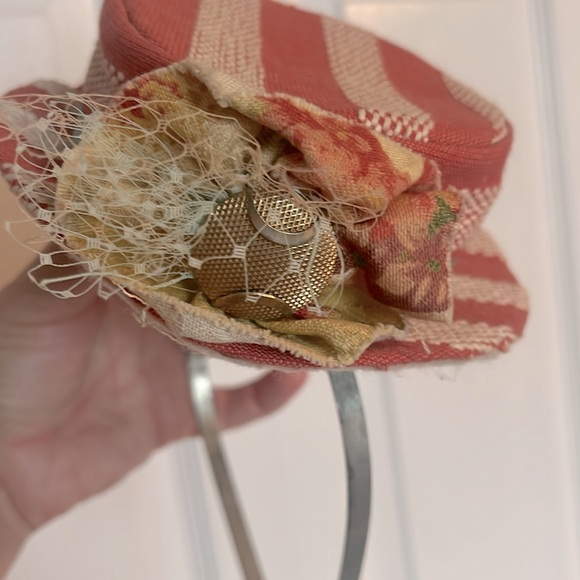 Vintage Petite Spring Hat - Picture 3 of 7